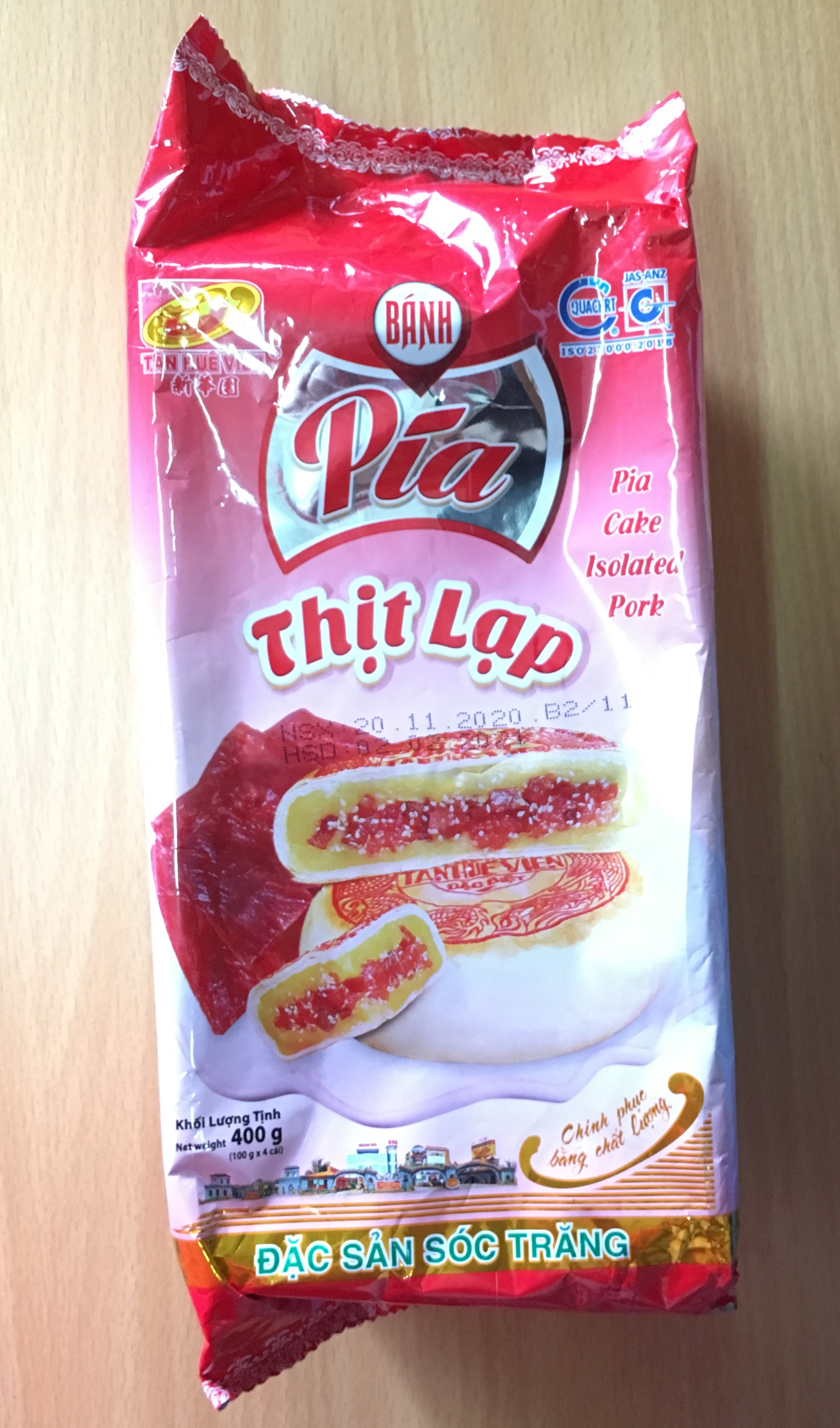Bánh pía thịt lạp - tân huê viên