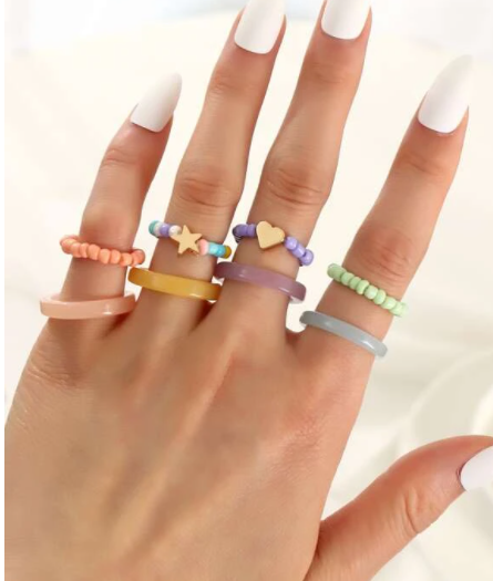 Set nhẫn nhựa nhiều màu phối nhẫn hạt cườm hình ngôi sao và trái tim