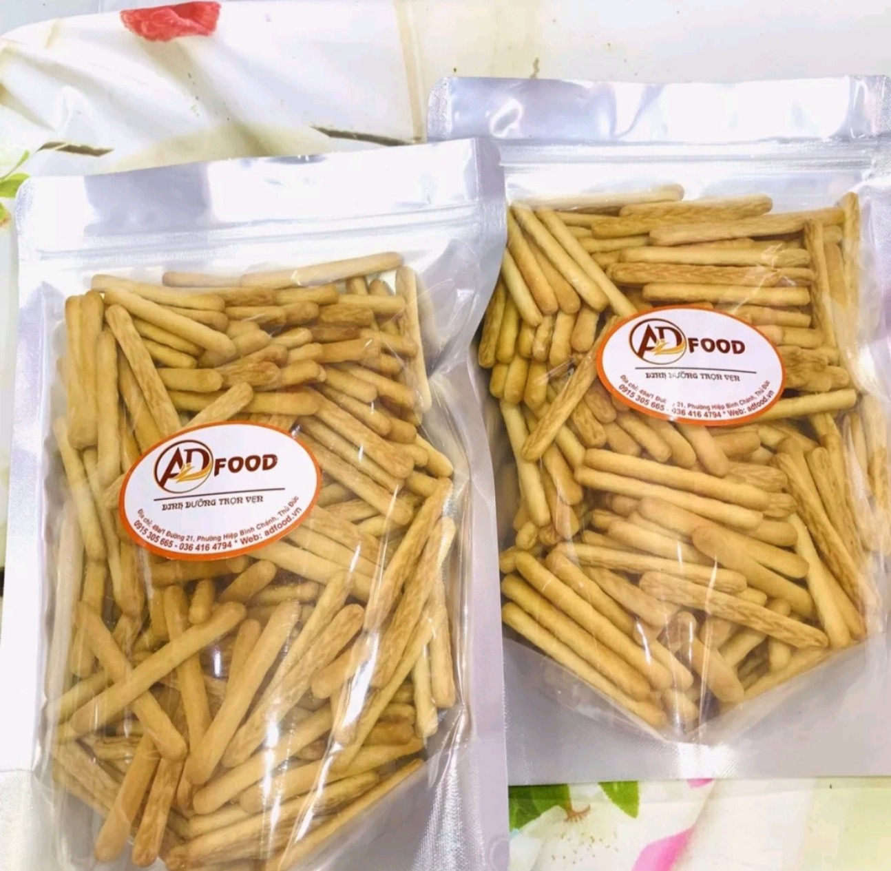 1kg banh quy đũa bơ sữa