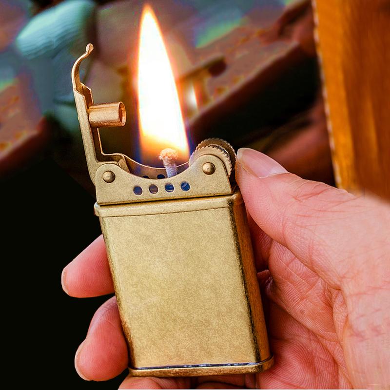 Hộp Quẹt Bật Lửa xăng đá Zorro Z-567, nhỏ gọn màu vàng (KHÔNG CHỨA XĂNG GAS)