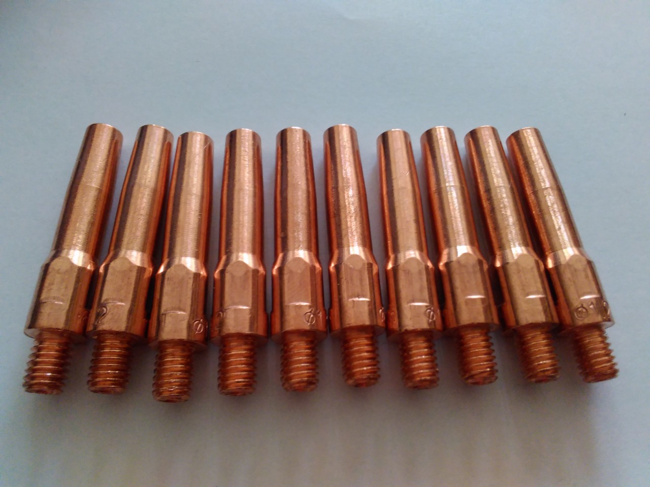 Bép hàn mig m60.8-0.9-1.0-1.2-1.6mm dạng vỉ 10 cái