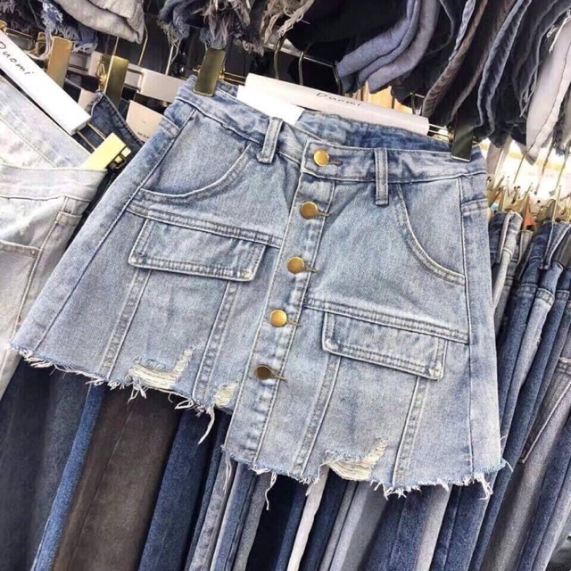 Quần sooc bò giả váy khuy lệch hàng đủ size, cam kết hàng đúng mô tả, chất lượng đảm bảo, đa dạng mẫu mã, màu sắc, kích cỡ