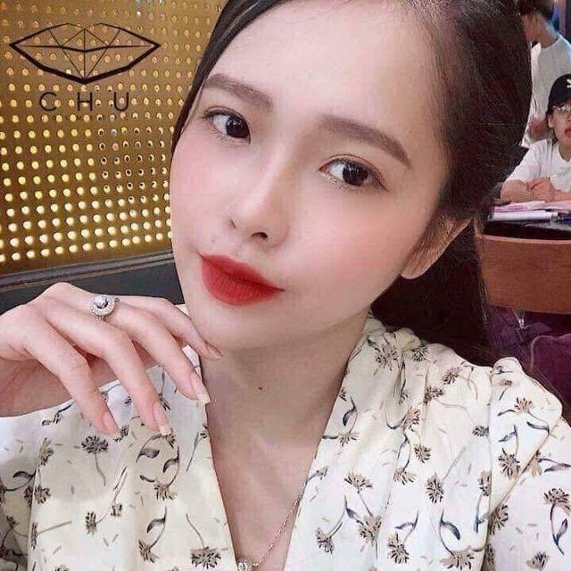 Son kem lì Chu Matte Lipstick màu Đỏ riệu vang lạnh lùng quyến rũ