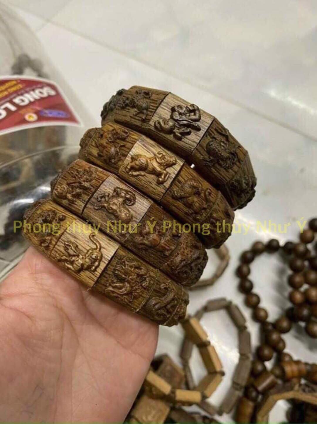 Vòng 12con giáp trầm tốc