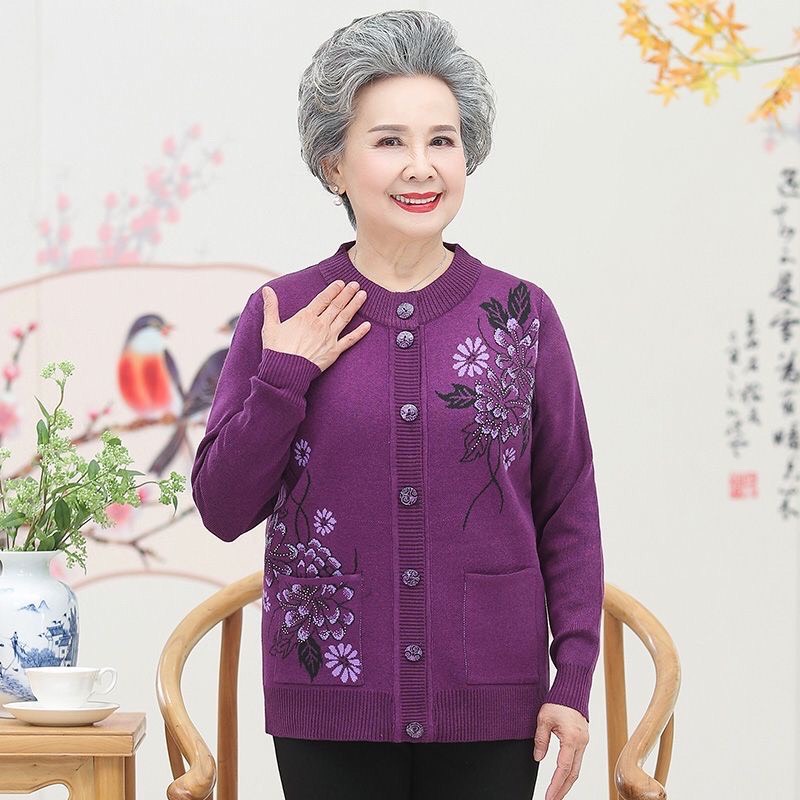 Áo len - quà tặng bà, tặng mẹ