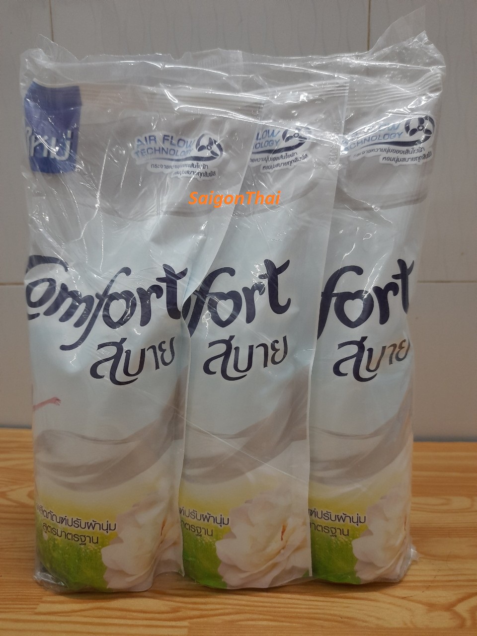 Nước xã vải comfort túi 500ml thái lan - màu trắng