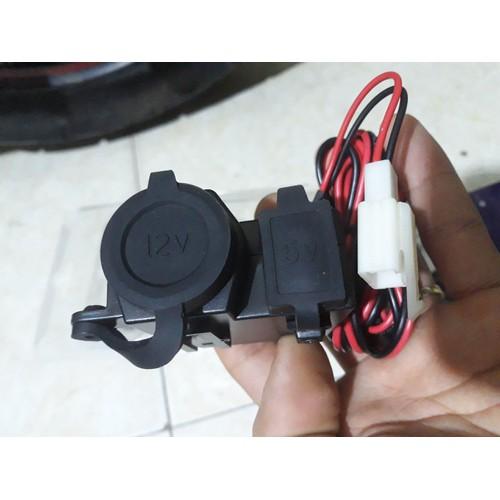 Bộ sạc điện thoại trên xe máy