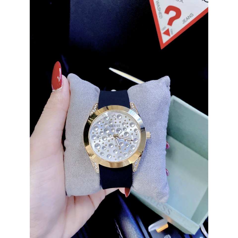 Đồng hồ đeo tay nữ , đồng hồ nữ GUESS dây silicon, mặt giọt nước đầy màu sắc nổi bật sang trọng cho phái đẹp