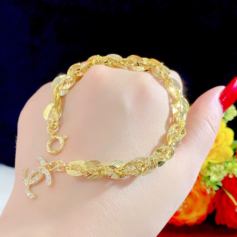 Lắc tay nữ kiểu xoắn mặt chữ C mạ vàng 18k cực đẹp