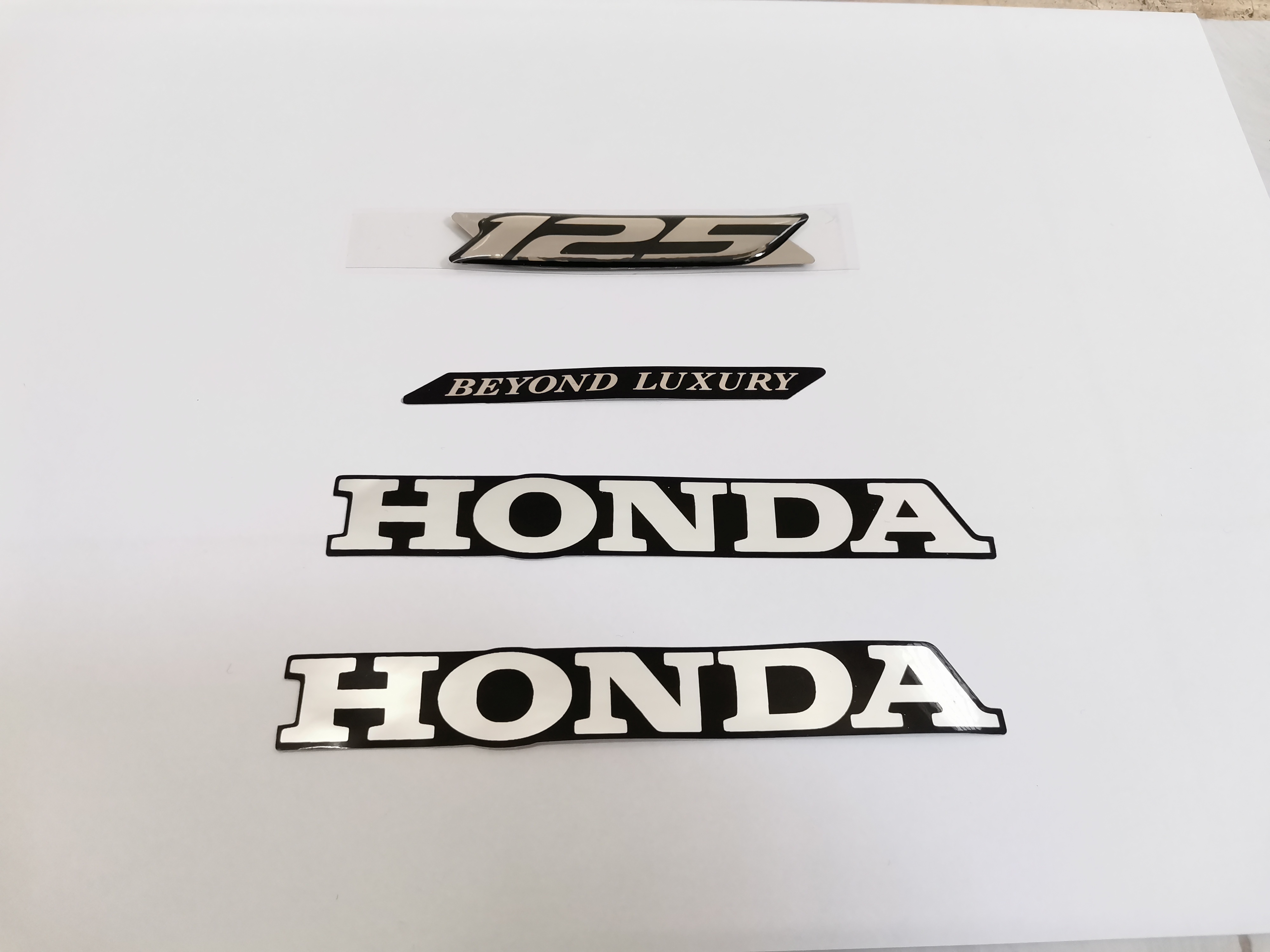 Bộ tem chữ honda 125 nổi