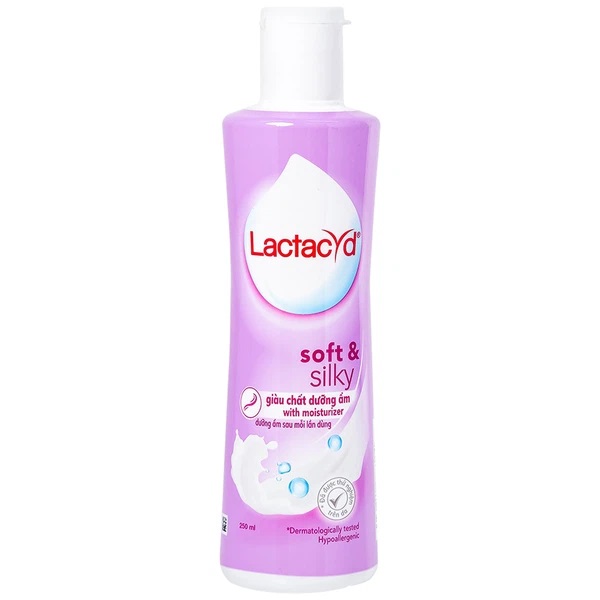 Dung dịch vệ sinh phụ nữ Lactacyd Soft & Silky tím Dưỡng ẩm mềm mịn 250ml