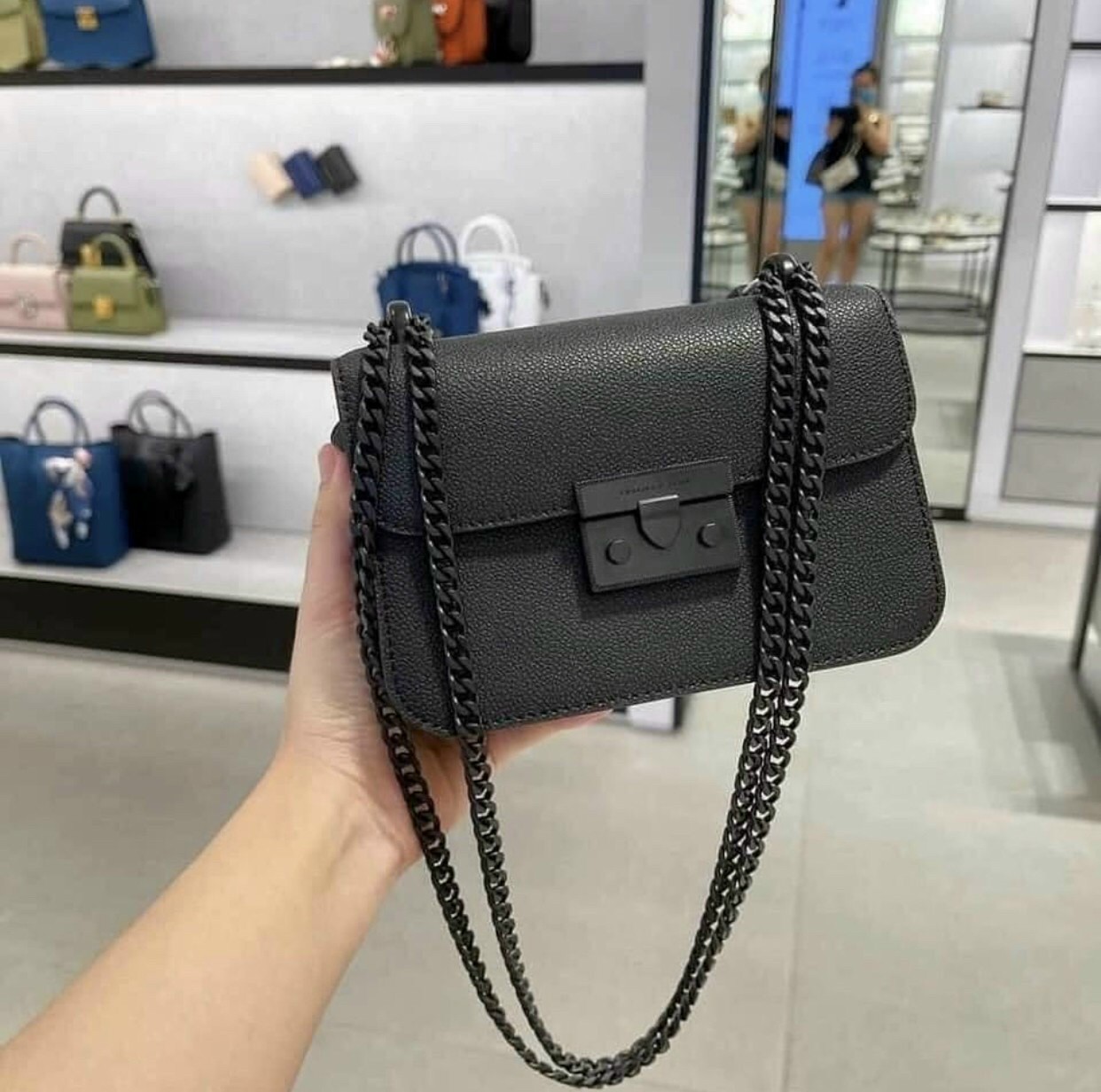 Túi đeo vai cn.k phiên bản full đen from cứng cáp cao cấp y hình size 18