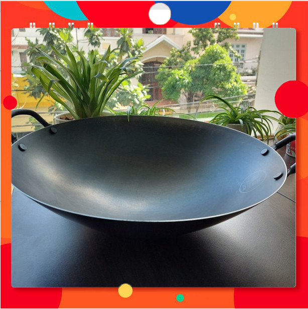 Chảo thép 2 quai size 55cm tặng 1 chổi chùi chảo