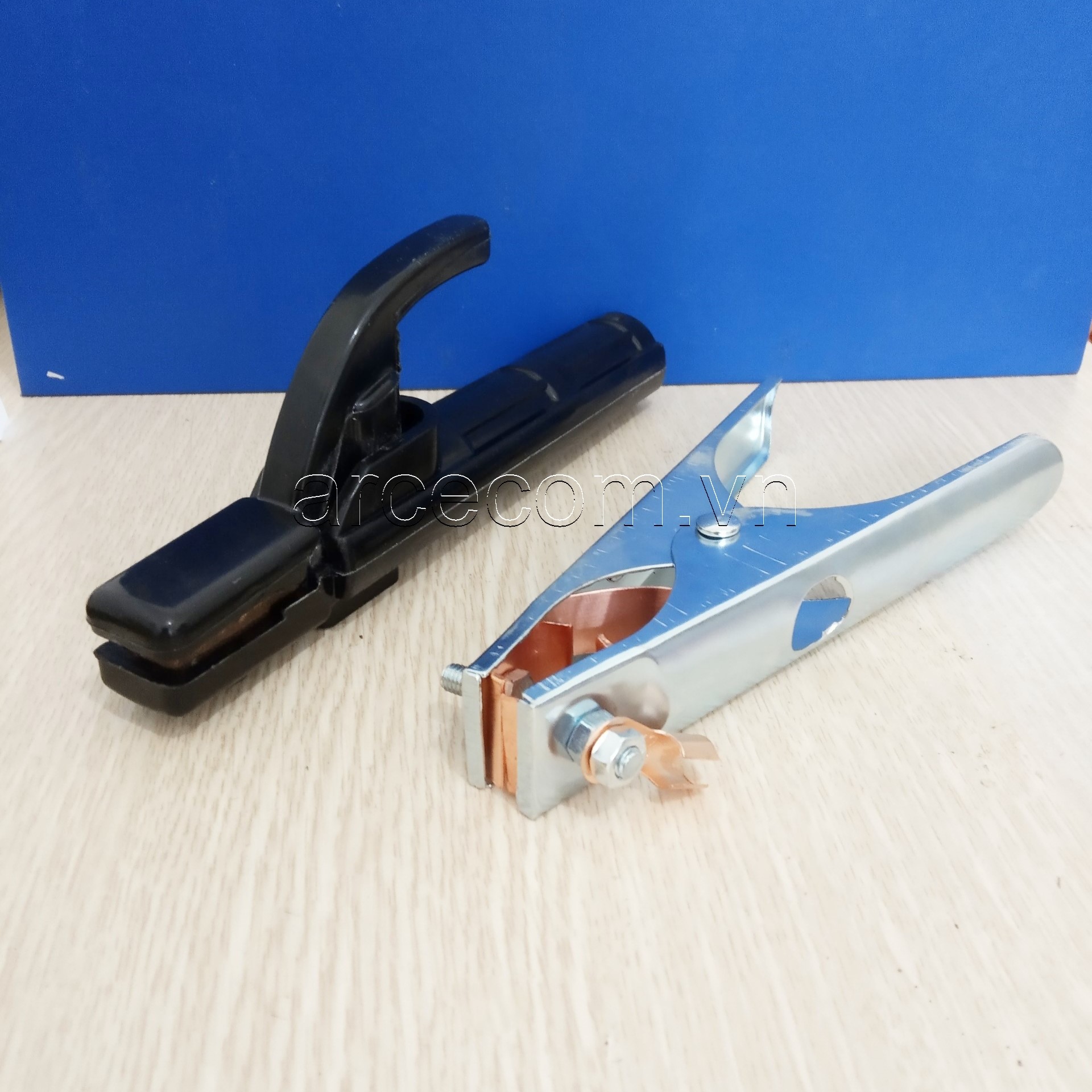 Bộ đôi kìm hàn 300A + kẹp mát dùng cho máy hàn que