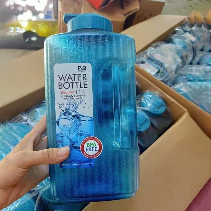 Bình Đựng Nước Cao Cấp 2L - Chất Liệu Nhựa Nguyên Sinh, An Toàn Cho Sức Khỏe Người Sử Dụng