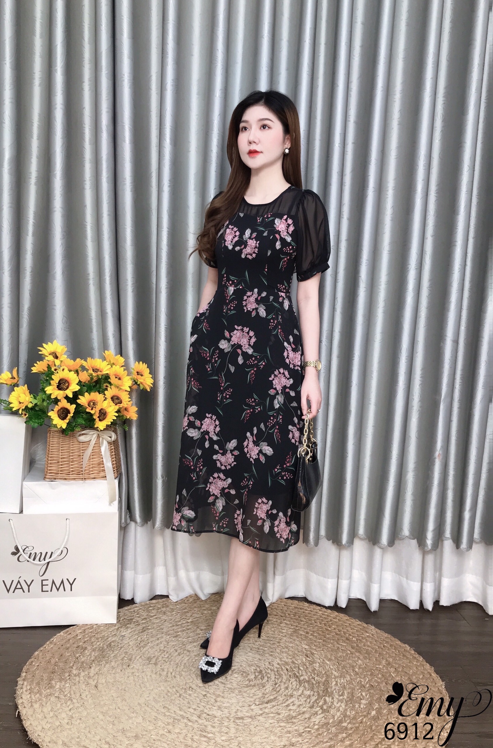 Đầm emy em6912 xoè cổ phối