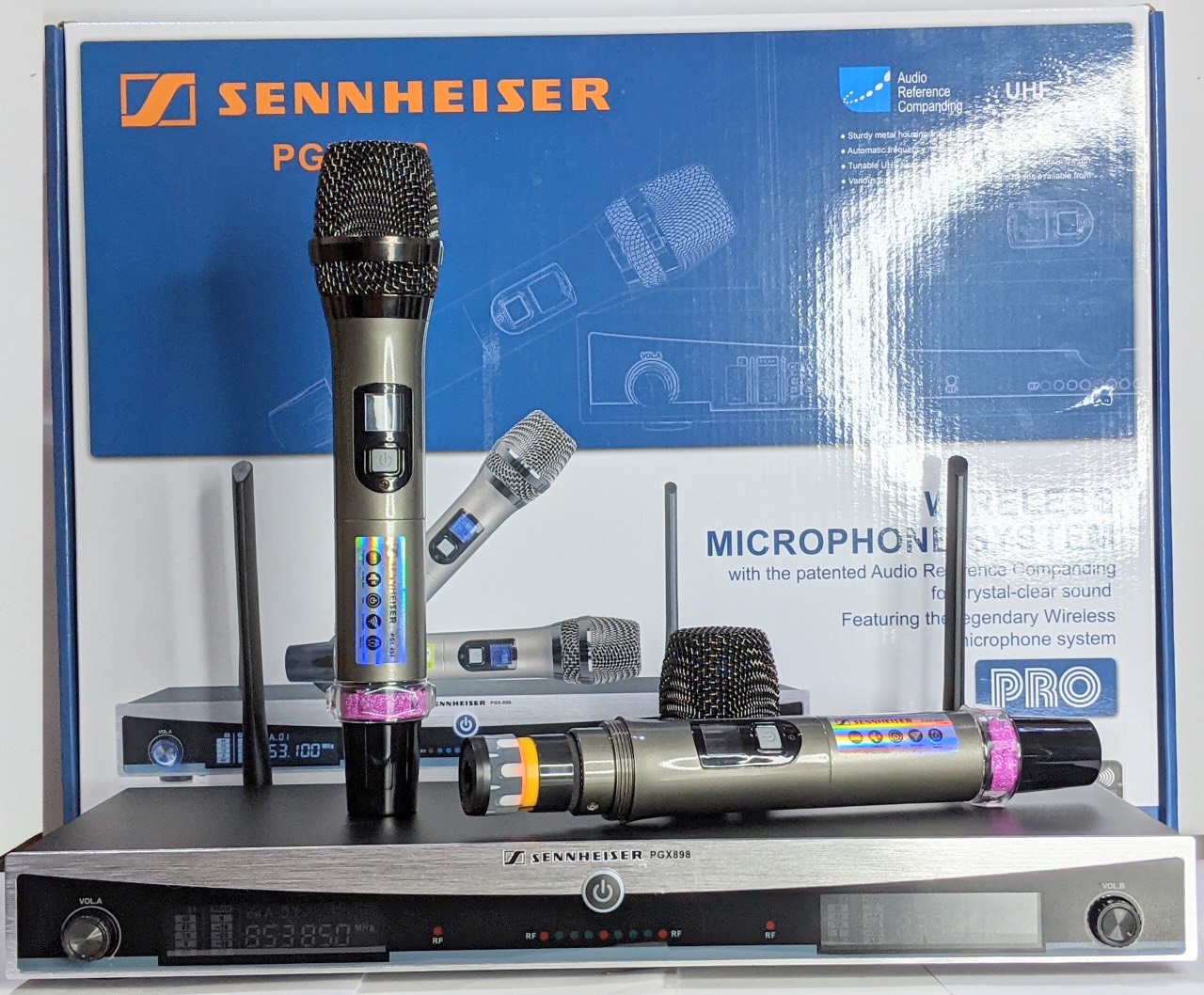 [HCM][ SIÊU PHẨM 2021 ] Micro Không Dây Sennheiser Pgx-868 Thế Hệ Mới Hát Là Hay Micro Không Dây Cao Cấp Hát Karaoke Hay Nhât Giọng Hát Nhẹ Nhàng Và Trong Sáng Lọc Âm Cực Tốt Chống Hú Rít Sóng Khỏe Pin Lâu Thu Phát Sóng Ổn Định BH 12T.