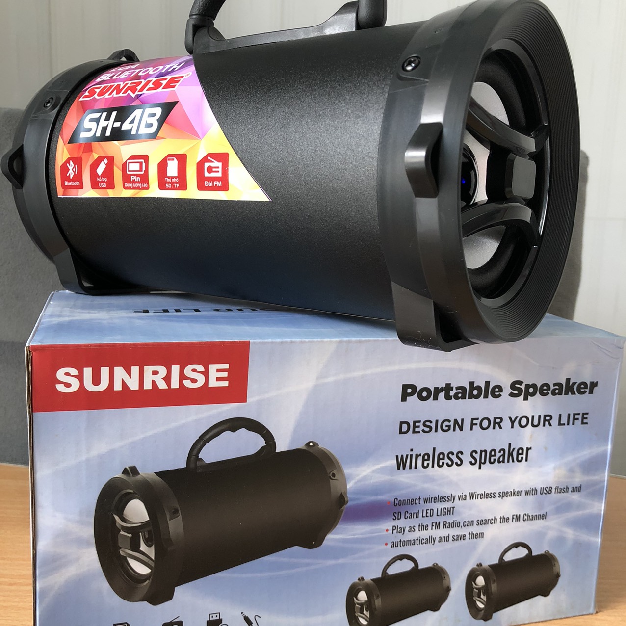  Loa Bluetooth Bass Mạnh S1 Max Bản Cao Cấp 2022 Loa BLuetooth Không Dây Âm Bass Mạnh Mẽ Có Màng Rung Đèn LED Đa Sắc Bluetooth 5.0 Kết Nối Ổn Định Loa Bluetooth Chống Nước Chuẩn IPX6 Loa Công Suất 5W TWS Kết Nối 2 Loa Cùng Lúc 