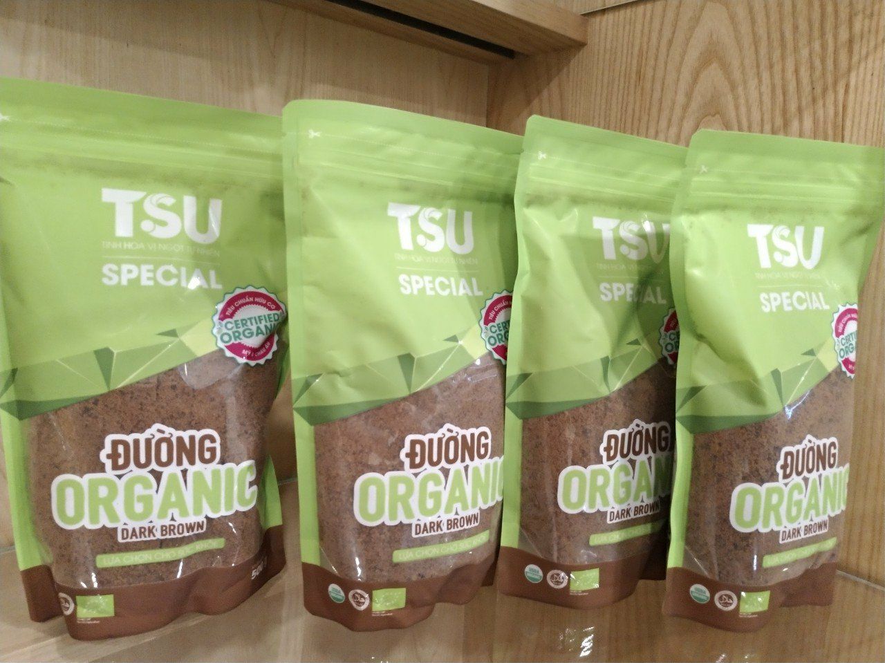 Đường nâu hữu cơ Organic Tsu