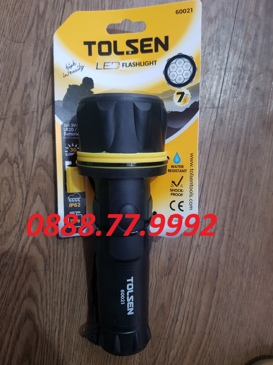 Đèn pin cán bọc nhựa 7 led dùng pin tolsen 60021