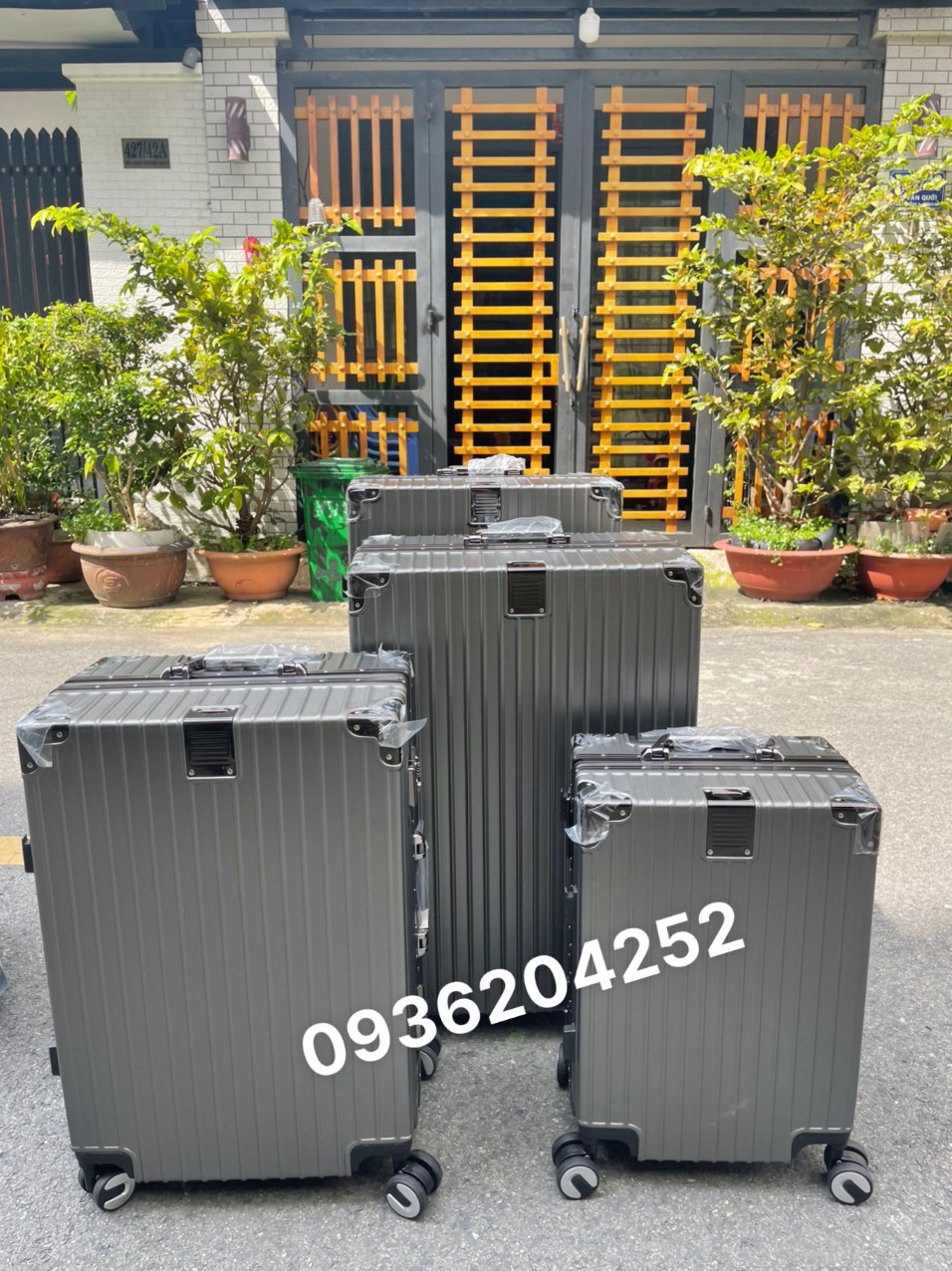  Vali 🅡🅘🅜🅞🅦🅐  SIZE 20 24 29 32 KHUNG NHÔM CHỐNG BỂ VỠ- CHỐNG RẠCH MÓC- CHỐNG XƯỚC hành lý du lịch xách tay máy bay khóa sập TSA 