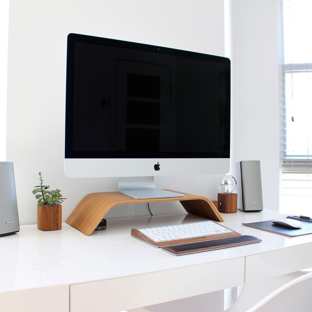 Kệ màn hình máy tính, Kệ Imac, Kệ kê màn hình gỗ uốn cong PlyConcept Imac Stand - Veneer Sồi tự nhiên.