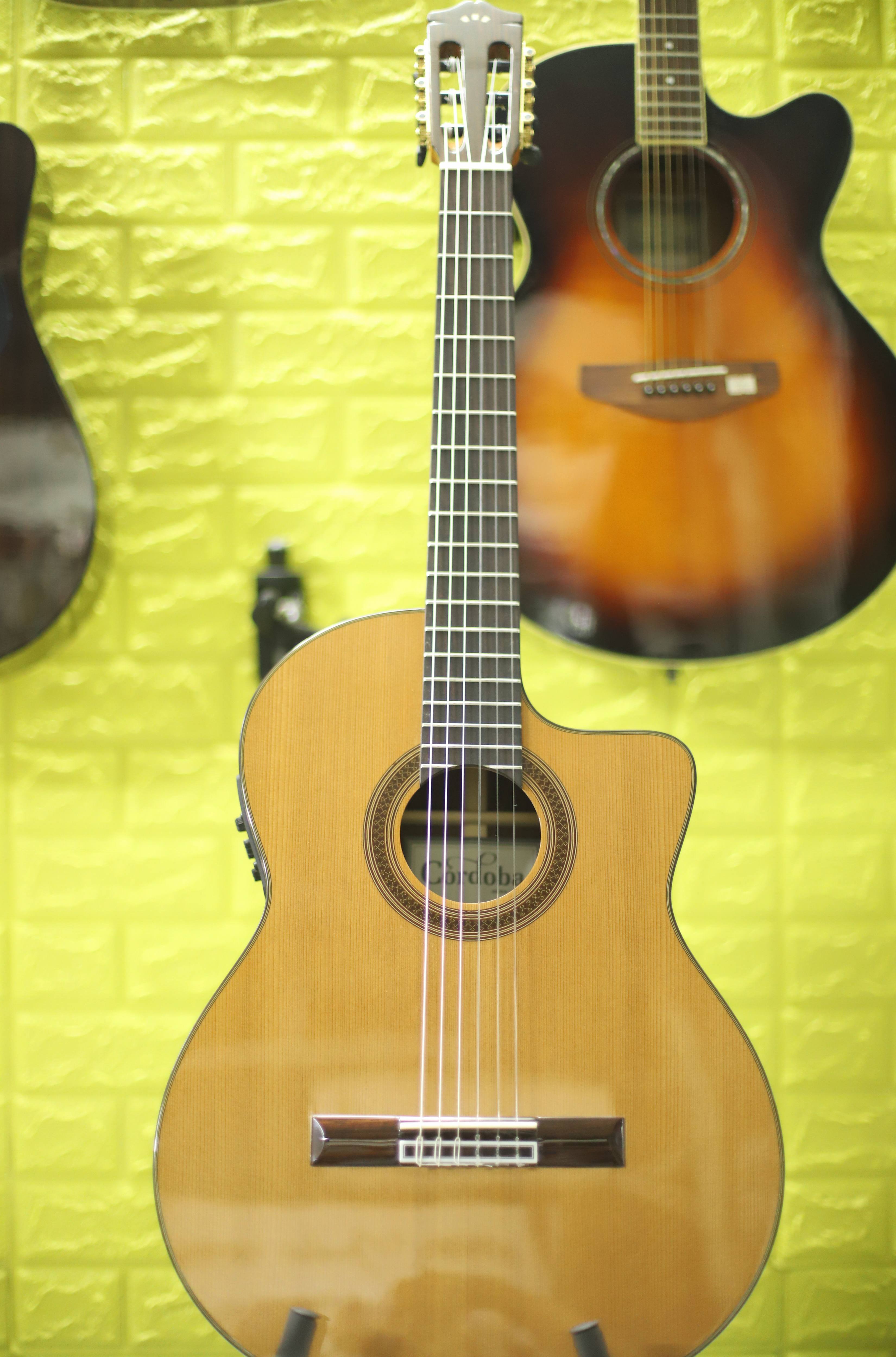 Đàn Guitar Classic Cordoba C7CE
