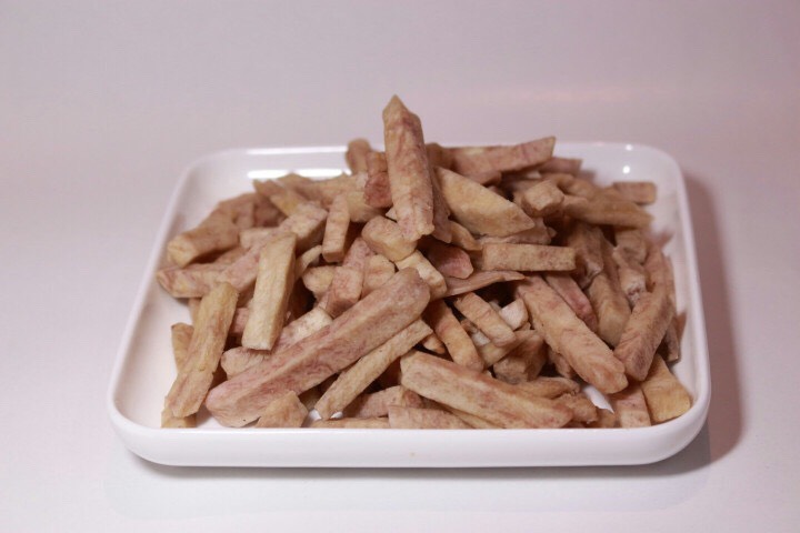 Khoai môn Đà Lạt sấy nguyên cọng giòn tan thơm ngon 400gr