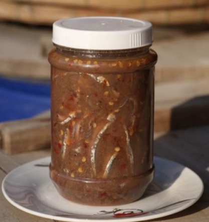 Mắm Cá Cơm Nguyên Chất Hủ 500gram - Đặc Sản Miền Trung