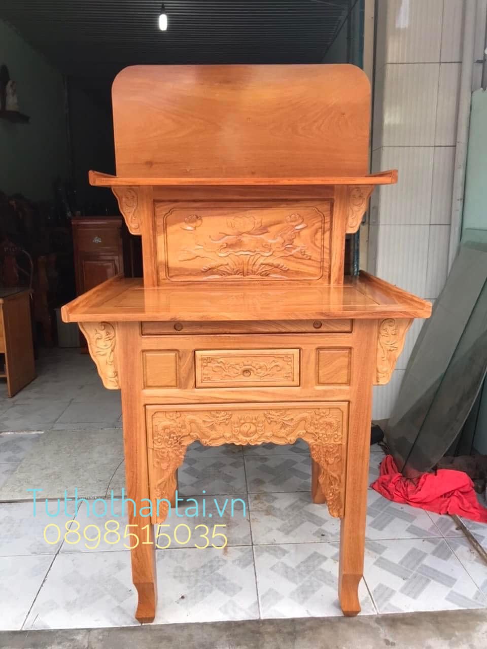 Bàn thờ gia tiên 2 tầng gỗ gõ đỏ 107cm