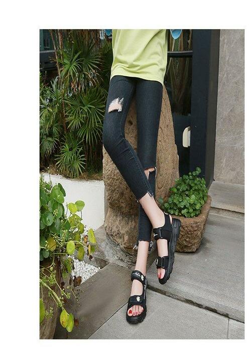 Giày sandal đế bánh mì cá tính,sandal hoa cúc mùa hè S119