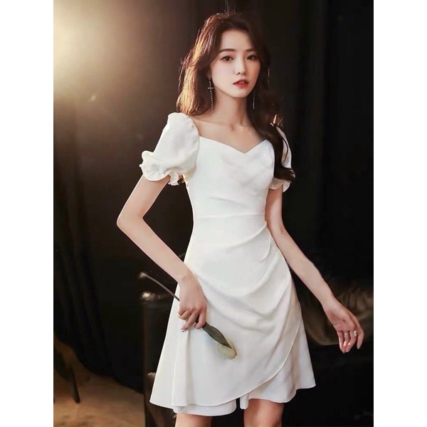Đầm đi tiệc quyến rũ cổ v đuôi váy đắp tà sang trọng, đầm đi even tay phồng 3 màu trắng đỏ đen phong cách quý cô sang chảnh