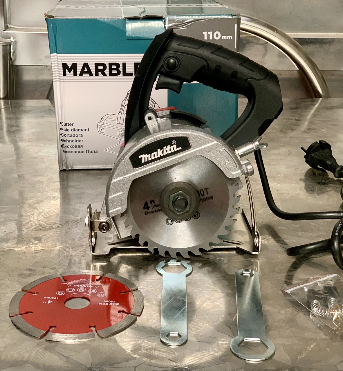 Máy cắt đa năng Makita , Máy cắt gạch,gỗ 45 độ tặng kèm 2 lưỡi cắt + chổi than