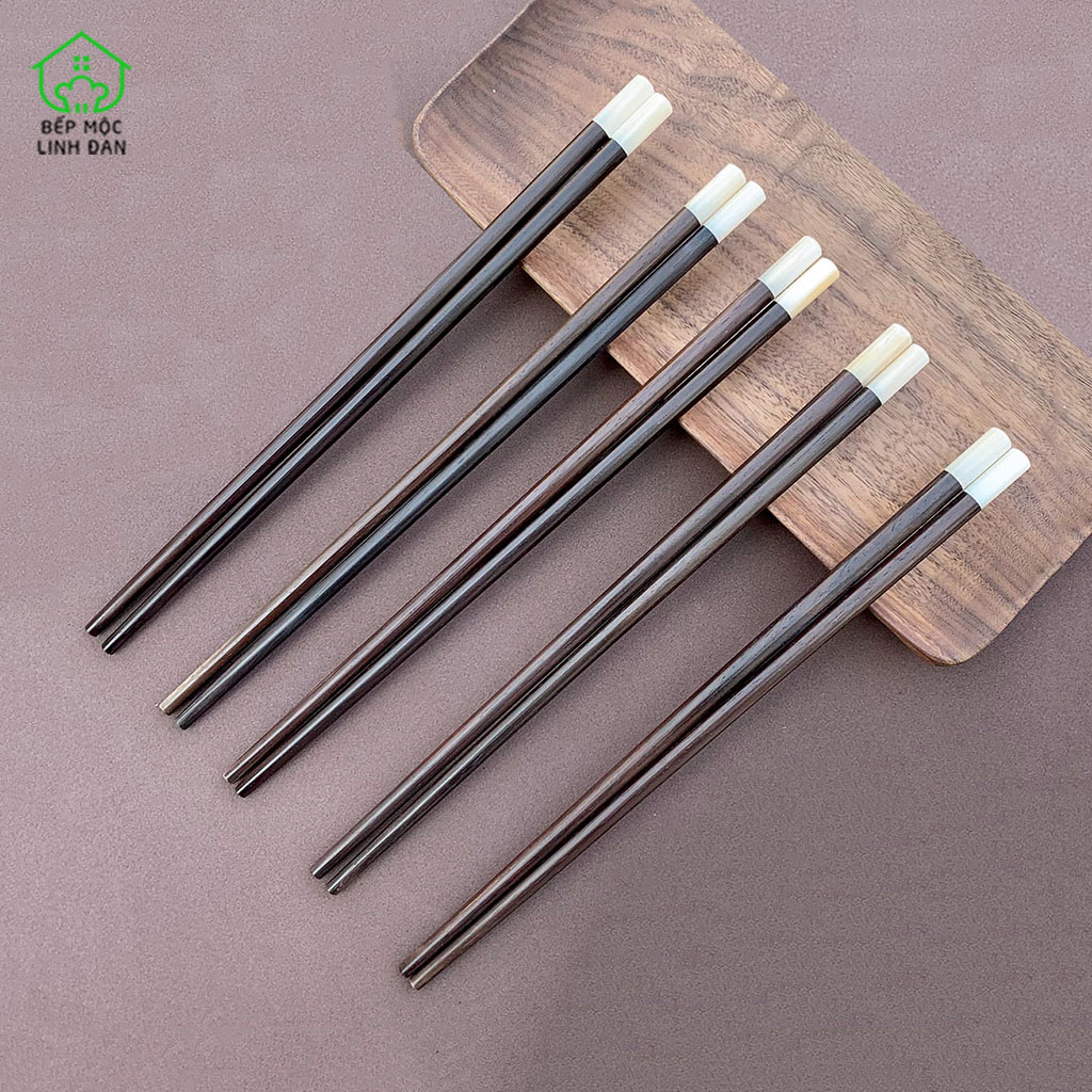 Đũa gỗ trắc tự nhiên cẩn xà cừ trắng bộ 05 đôi tròn