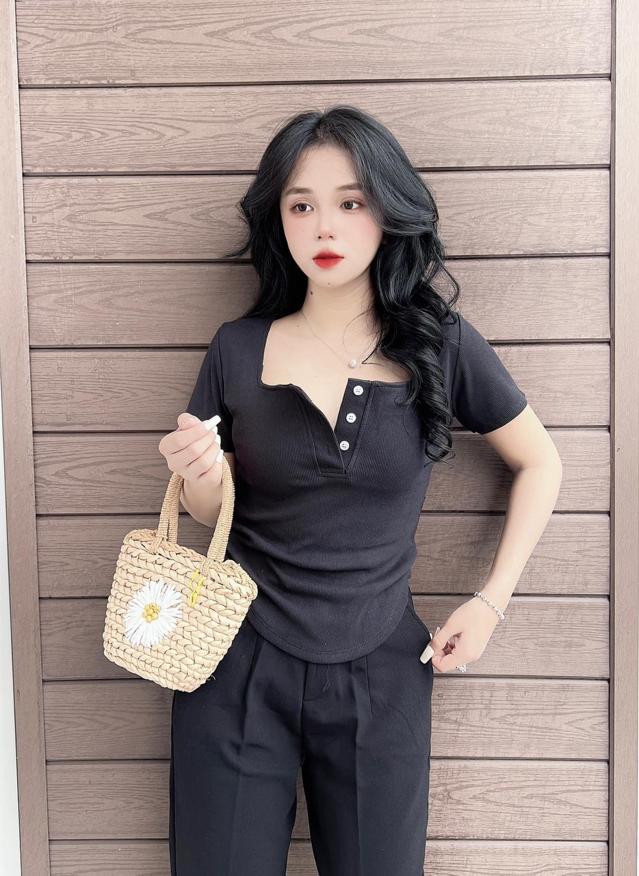 Áo thun NỮ vạt bầu phối cúc dáng ôm nữ tay ngắn cổ vuông