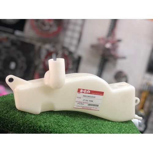 Bình đựng nhớt sport rgv- satria 2000 - tt186