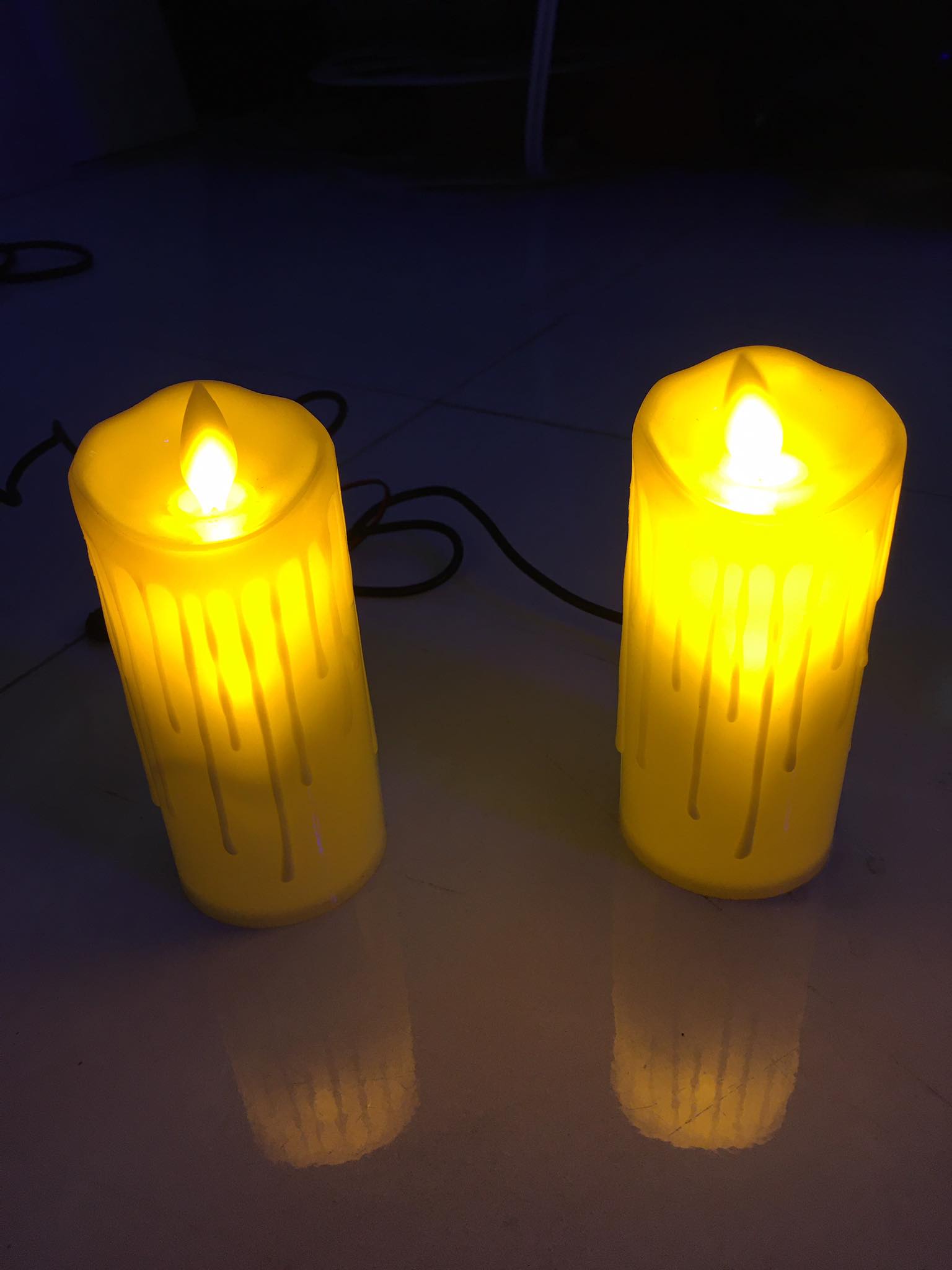 2 CÂY NẾN ĐIỆN TỬ 5X11cm (Không cần pin)