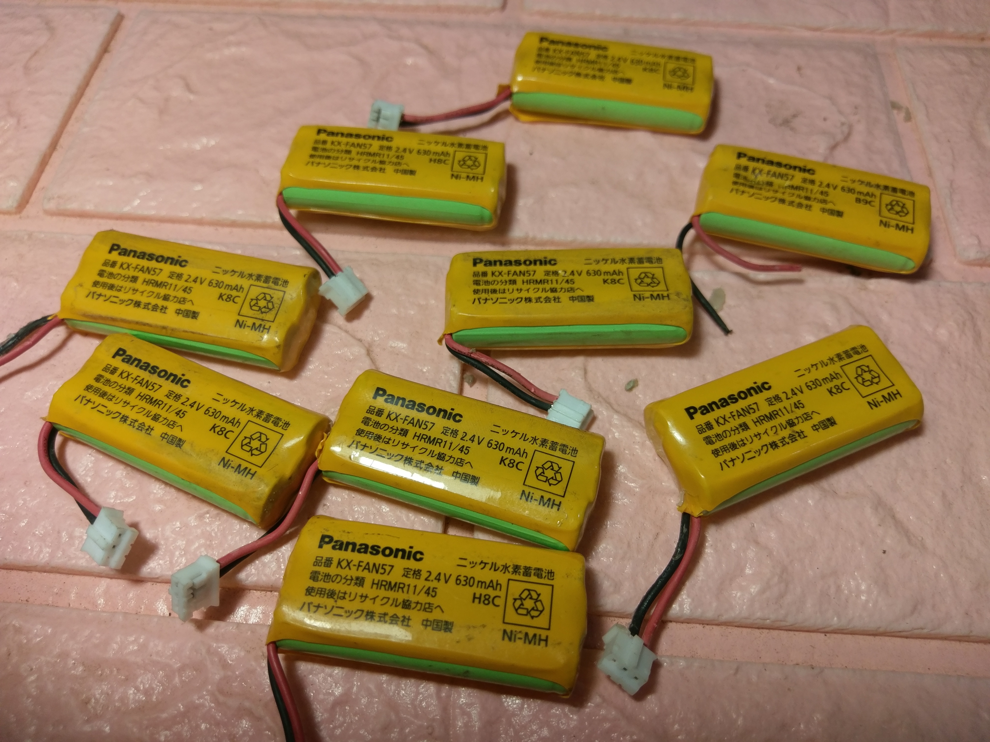 Pin sạc kép AAA 2,4V Panasonic Chính Hãng - Đã qua sử dụng. Sài tốt còn Sạc  30 lần