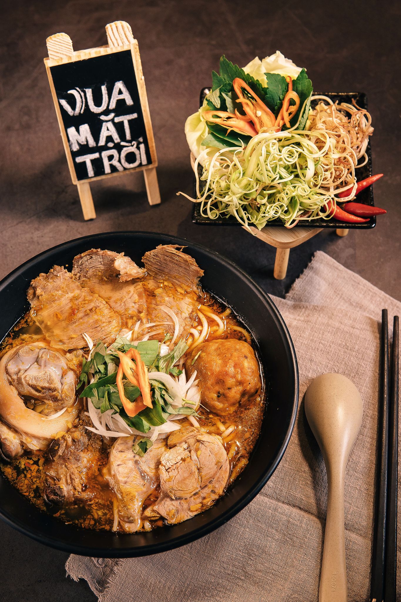 [HCM] Giảm ngay 300k cho Bún Bò Truyền Thống Đặc Biệt - Cửa hàng Vua Mặt Trời.
