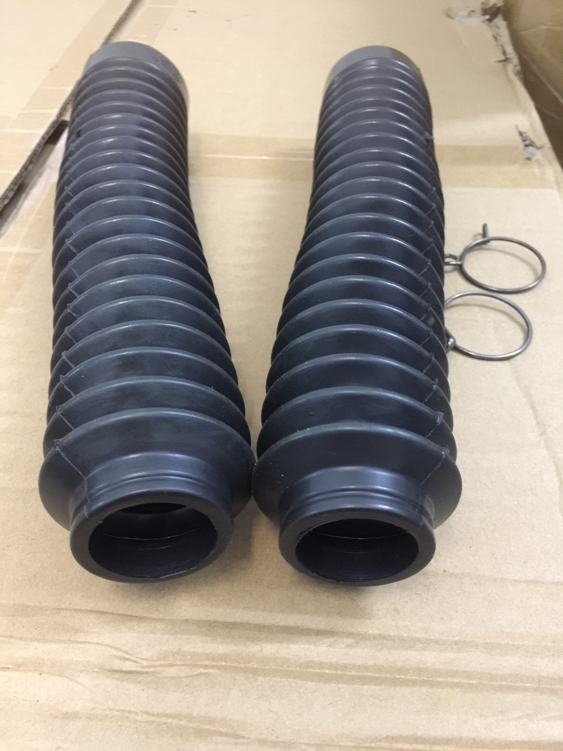 Cao su bọc ty thụt loại 25cm dành cho xe SUzuki, LA, CM...(bèo nhún)