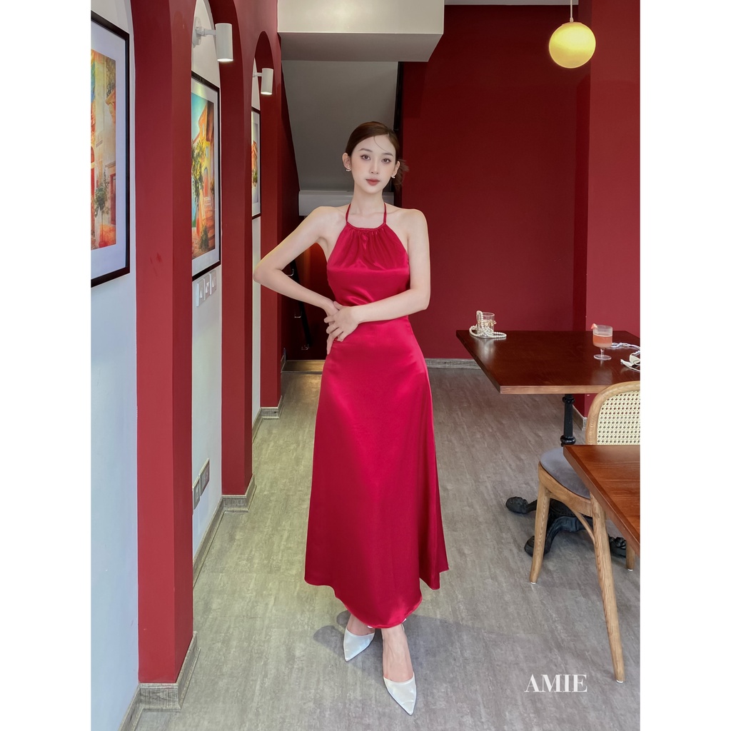 Đầm luạ yếm hở lưng cao cấp amie, váy hở lưng chất vải phi lụa sang chảnh sexy