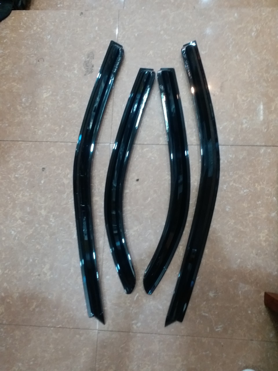 Bộ vè che mưa đen xe Kia  Spectra dùng chung tất cả các đời xe