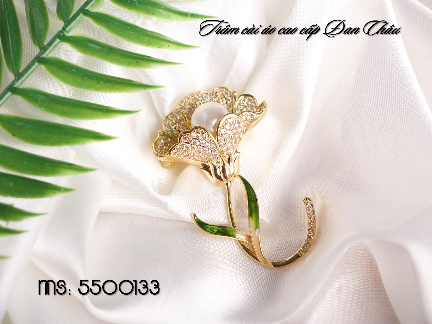 Trâm cài áo hình hoa đính đá Zircon Ngọc trai thanh lịch