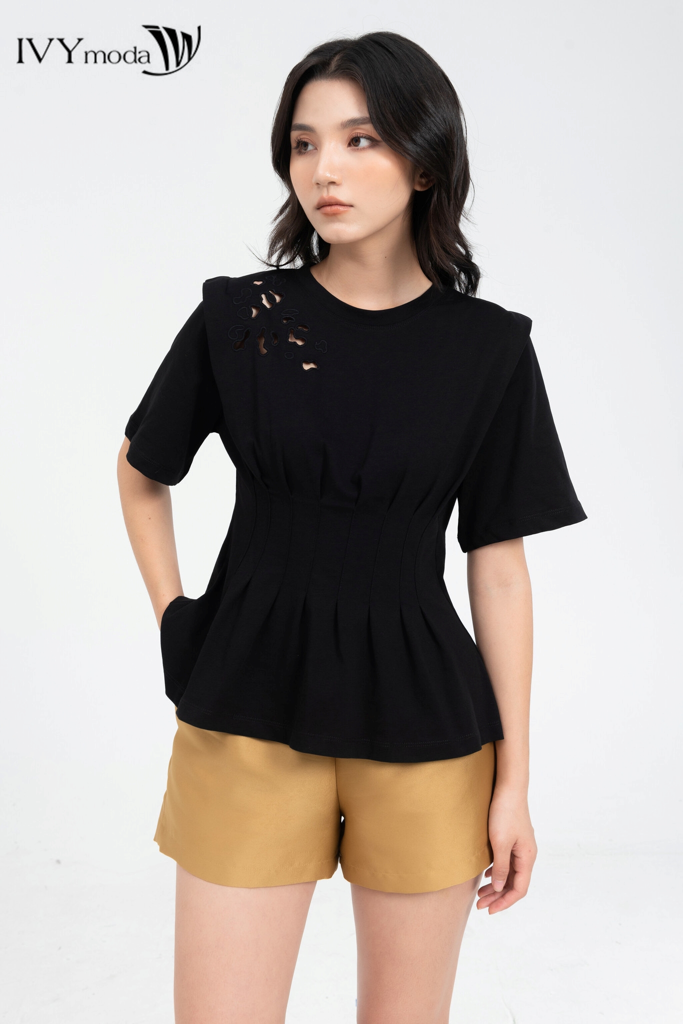 Áo thun peplum dập lỗ tạo kiểu ivy moda ms 57b9446