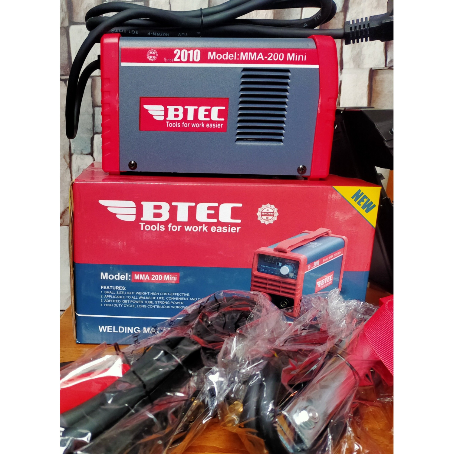 Máy hàn que btec mma-200 mini - bao kéo que 3.2 ly