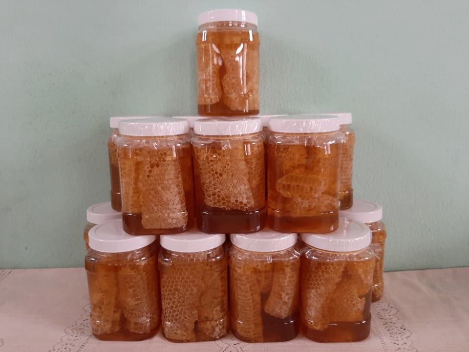 Mật ong rừng nguyên sáp 600G