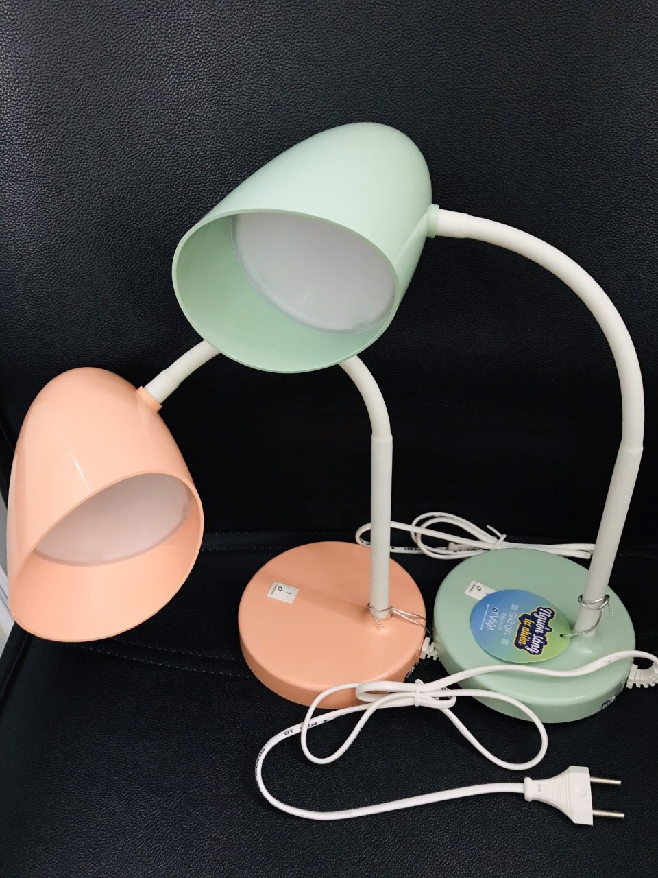 Đèn bàn Rạng Đông chống cận sẵn bóng RD-RL-38.LED - CHÍNH HÃNG