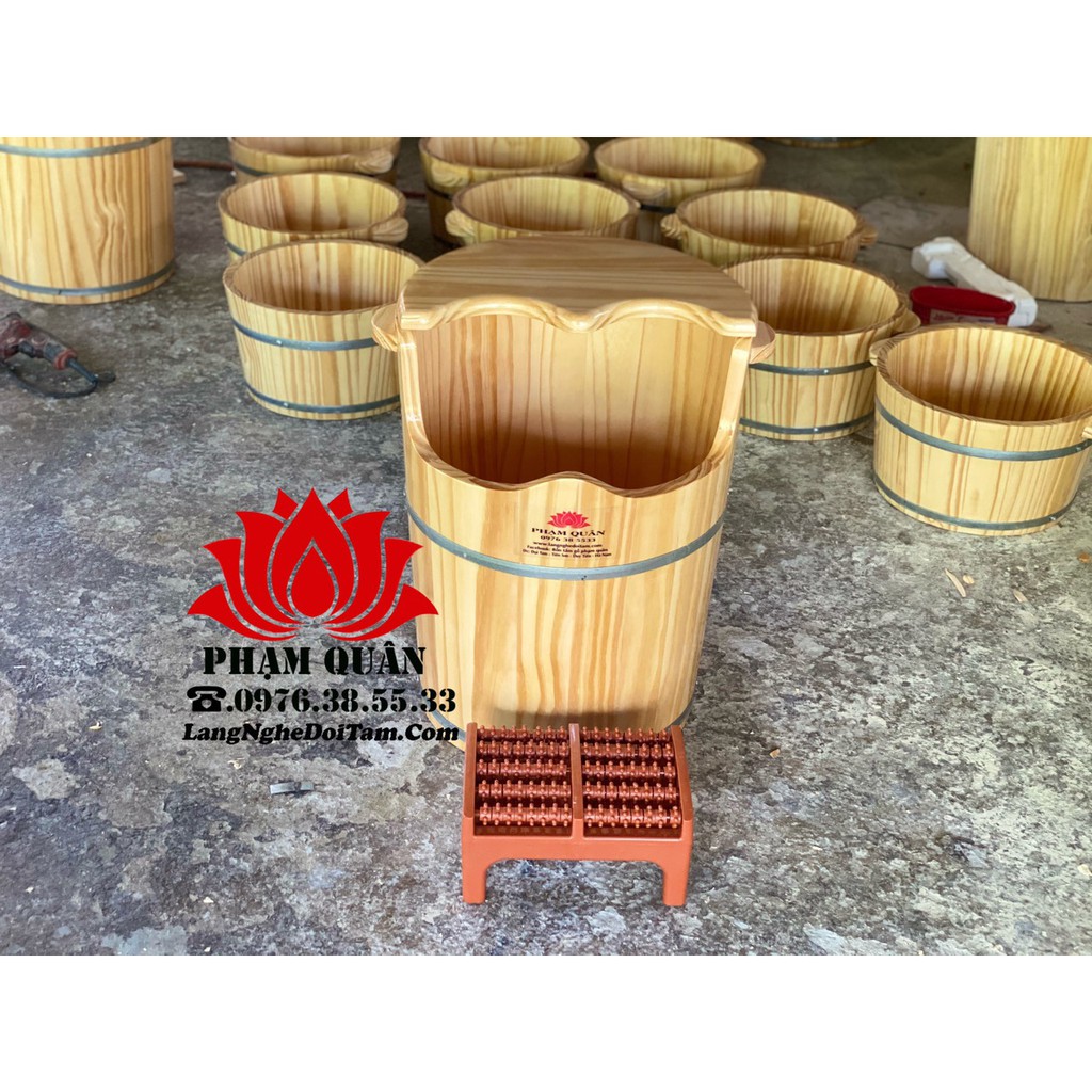 Thùng gỗ xông chân kèm ghế lăn nhựa