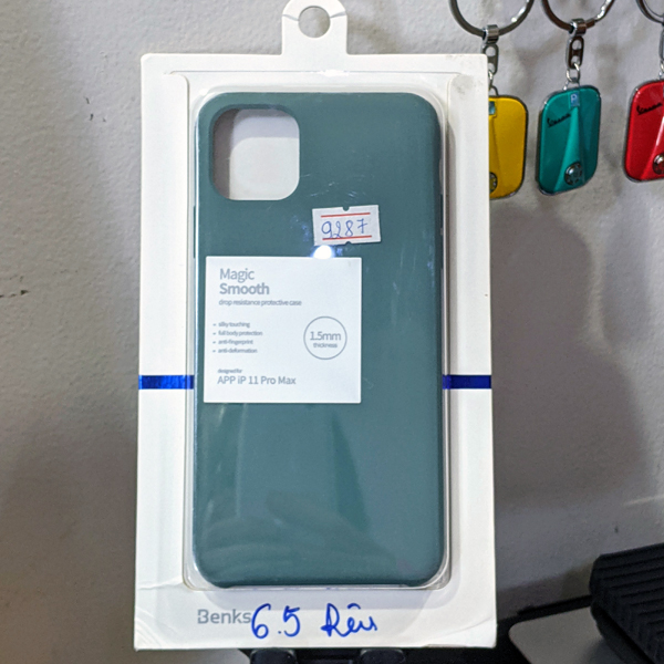 Ốp lưng benks - magic smooth cho iphone 11pro max .