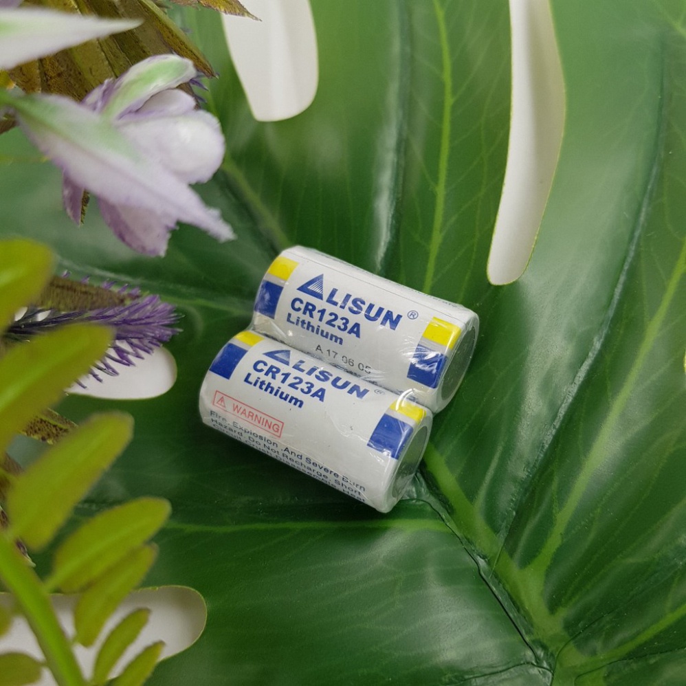 Pin cr123a 3v cr123a 3v hãng lisun , pin cr123a dùng cho máy ảnh film và máy ảnh instax mini